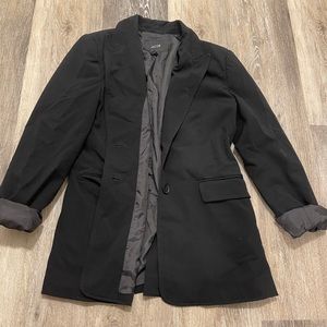 Black oversized blazer with shoulder pads